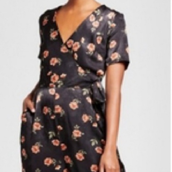 xihilration XXL Black Rose with Pockets Jumpsuit - Picture 3 of 8